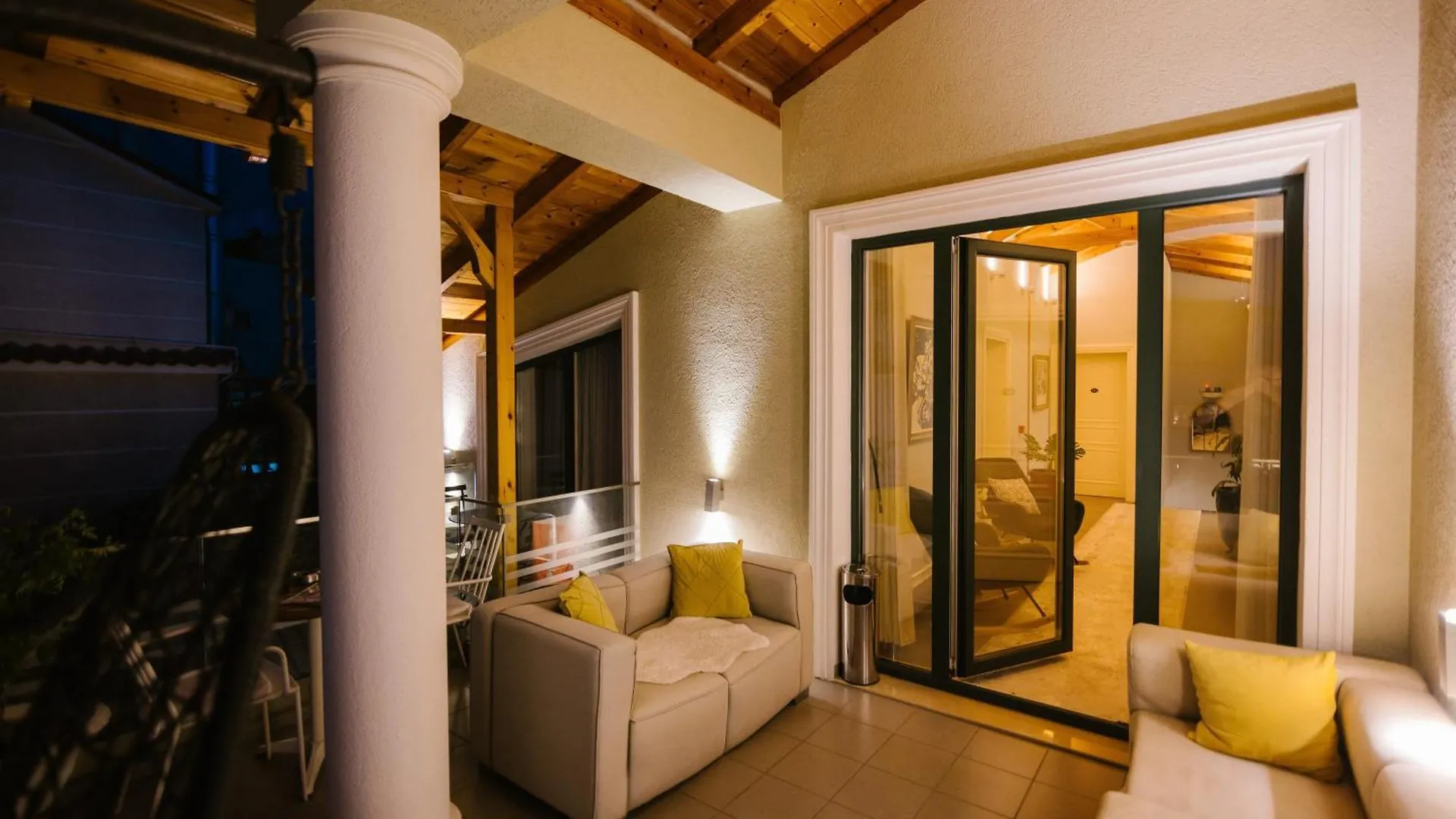 Villa Ester Korce Hotel